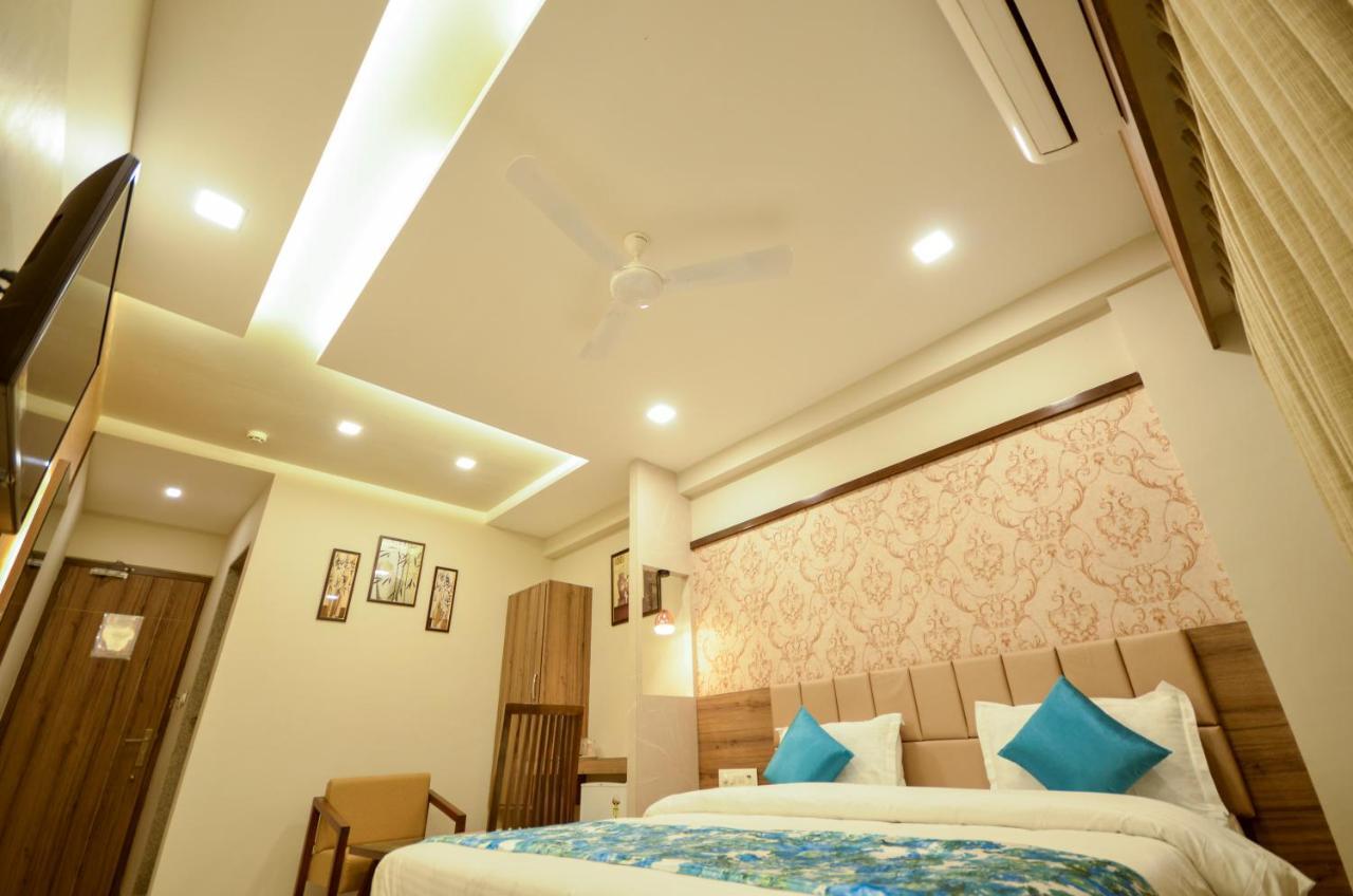 Hotel Repose Ahmedabad Exterior foto